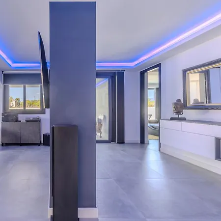 Luxury Amazing Location *