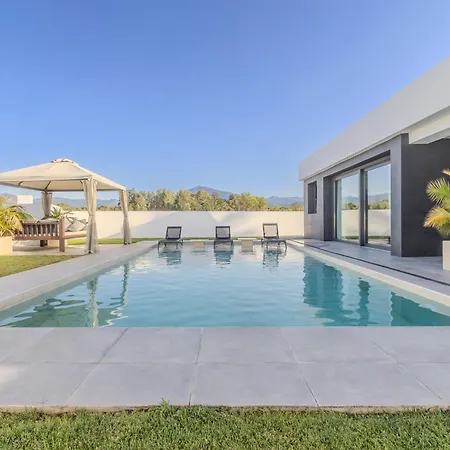 Luxury Amazing Location Villa Marbella